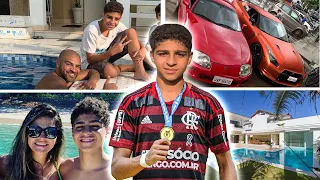 ESSA É A VIDA  DO FILHO DO IMPERADOR COM 13 ANOS