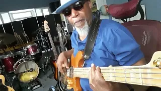 Narada Michael Walden - I Shoulda Loved You - R.I.P TM Stevens (Bass Cover)