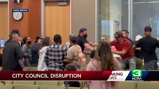 Sacramento officials pause city council meeting after disruption