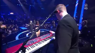 Hurts - Miracle (HD LIVE at the Echo 2013 Awards)