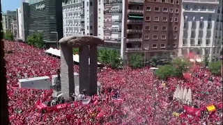 Болельщики Ливерпуля поют в Мадриде You'll never walk alone