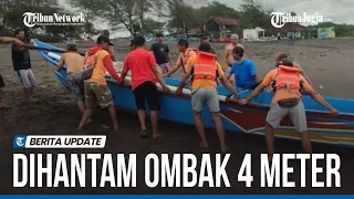 Kapal Nelayan Terbalik di Pantai Trisik