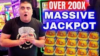 Over 200x MASSIVE JACKPOT On Huff N More Puff Slot Machine