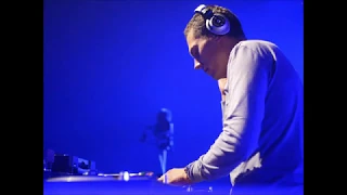 Tiesto - Live @ Palace Dance Club, Siofok, Hungary (15.05.2005)