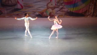 Grand Pas De deux Nutcracker, Beckanne Sisk and Miguel Montoya