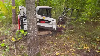 Bobcat T870 with Coneteks Rembo Forestry Attachment