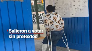 En muletas y hasta en caballo, así llegaron estos mexicanos a votar en las #Elecciones2024MX