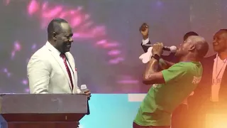 Elder Gideon Ntumy & Elder Mireku Shake Tema with Hot Pentecostal Praise