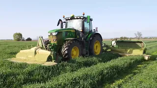 Nový John Deere 6R 250 + Krone EasyCut |Sečení Žita na GPS (2024)