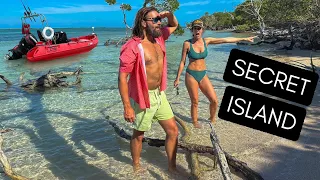 EXPLORING UNINHABITED ISLANDS in the Florida Keys Backcountry: Top Secret!