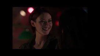 Supergirl 3x01 Alex & Maggie Scenes