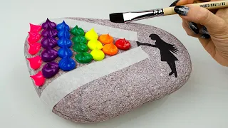 Girl Looking for Rainbow｜Satisfying Easy Stone Acrylic Painting