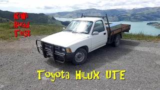 My first Ute test! 1995 Toyota Hilux Utility 2WD (Real NZ Road Test)