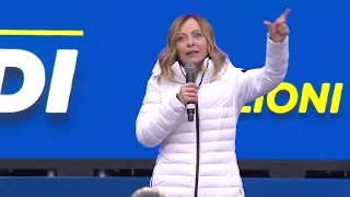 Una grande Giorgia Meloni in diretta da Potenza. Non perdetela!