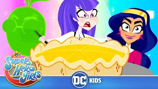 DC Super Hero Girls En Español | ¡Que aproveche! 🥧  | DC Kids