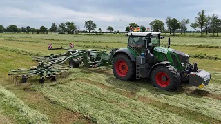 FENDT 828 mit KRONE SWADRO 1400 / Schwanden 2024 / OSTERS & VOß / 4K