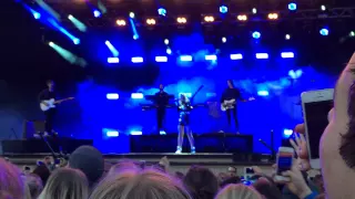 Zara larsson - Uncover LIVE