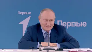 «Мама поставила меня в угол!»: Владимир Путин поделился самым теплым воспоминанием из детства