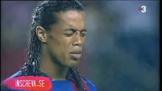 Ronaldinho é homenageado e chora - no estadio em Camp nou!!!