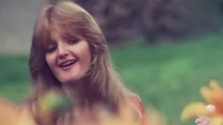 Bonnie Tyler - Lost In France (Official HD Video)