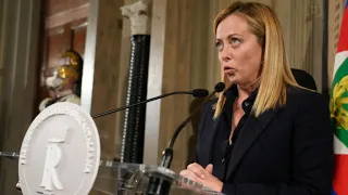 Italy’s far-right Meloni becomes country’s first female PM • FRANCE 24 English