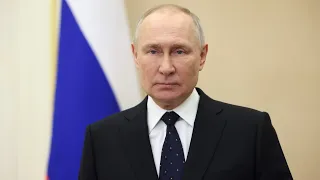 Владимир Путин поздравил с Днём защитника Отечества. 23 февраля 2023 года