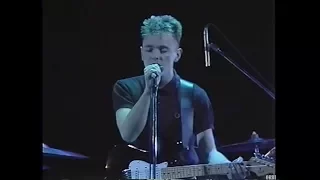 New Order - Live In Tokyo HD (Koseinenkin Hall, Tokyo, Japan, 02.05.85.)