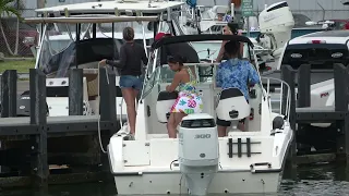 Crews Struggle at The Ramp!! | Miami Boat Ramps | Black Point Marina