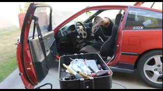 90 Honda CRX misc interior install(time lapsed)