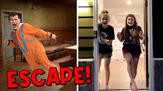 WHO CAN ESCAPE THE HOUSE?! **NIGHT EDITION** | JKREW