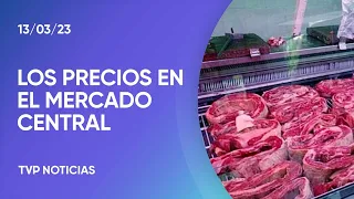 Recorrida por el Mercado Central: los precios de la carne, el pollo y el pescado