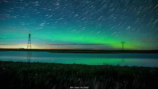 Timelapse Captures Spectacular Night-Shining Lights Over Alberta