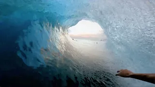 New Year's Day SCORE! Pipeline Surfing [RAW POV]