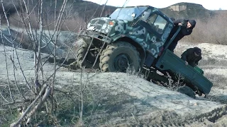 Мерседес Унимог в песочнице