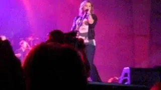 Kelly Clarkson-All I ever wanted Live @ ohio state fair.