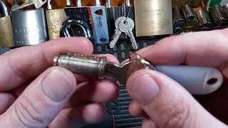 Lockpicking "One-way" by TOTP picked&gutted