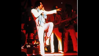 ♫ Elvis Presley ♫ Johnny B  Goode & Blue Suede Shoes ♫ Las Vegas 1 28 71 MS ♫