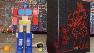 Transformers super 7 ultimates Optimus prime review. G1 & generations WFC collection comparison