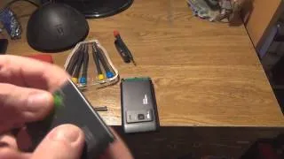 How To Replace The Battery In The Nokia N8