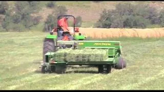 John Deere Balermov