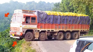 Heavy Truck Escapes Falling From Ghat Road While Turning - Truck Driver Driving in Dangerous Roads