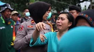 Bodies recovered from site of Indonesian landslide