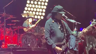 KISS - Hotter Than Hell (Soundcheck Melbourne)