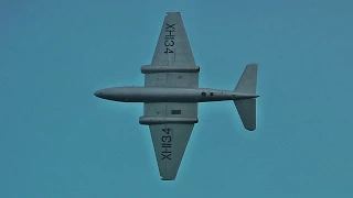 English Electric Canberra - Dawlish Air Show - 23/08/14