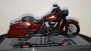 MAISTO 1/18 HARLEY DAVIDSON ROAD KING SPECIAL 2017