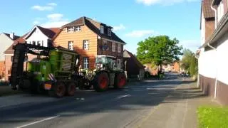 Claas Xerion 5000 mit Jenz Hacker 582