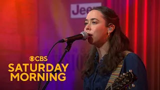 Saturday Sessions: Sarah Jarosz performs "When the Lights Go Out"