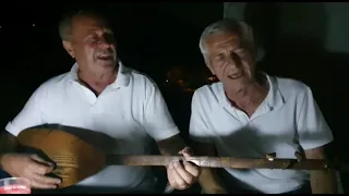 Braća Geljić  -  Ko mi ubi oca majku (Official live Video)