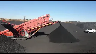 Terex Finlay 694 screening coal into , peas ,nuts and duff