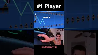 Geometry Dash's Best Player Shows Handcam 😱